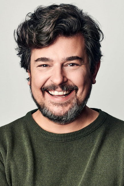 Maxime Tremblay as Antoine