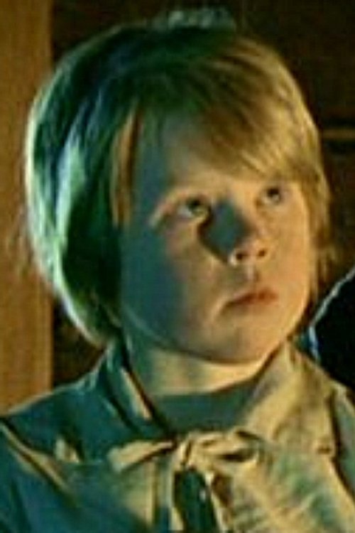 Jonas Rinne as Nikolas 7-vuotiaana