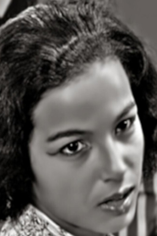 Michèle Bailly as La Gitane