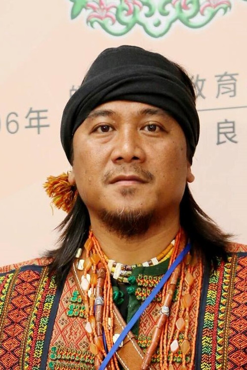 Camake Valaule as Village Store Boss