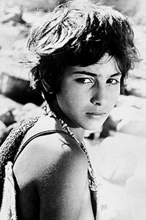 Kleopatra Rota as Chloe