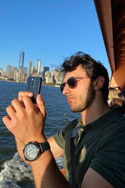 Ali Çolak as The Friend