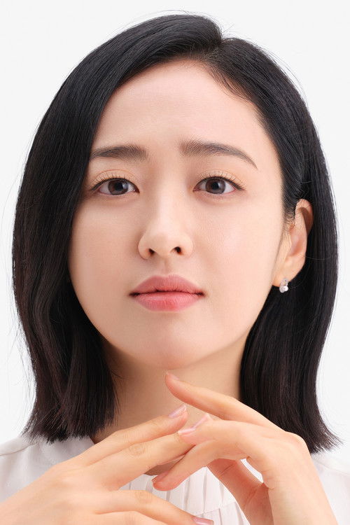 Kim Min-joung as Kim Hyo-jung