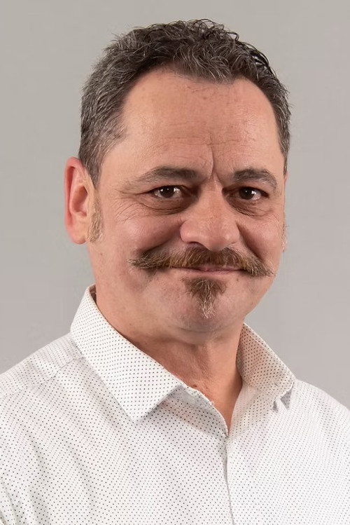 Jorge Magalhães as Sete Línguas