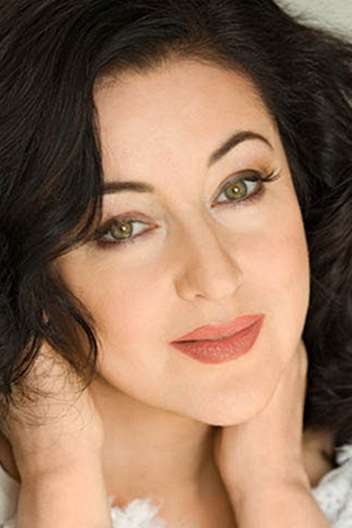 Tamara Gverdtsiteli as queen Budur