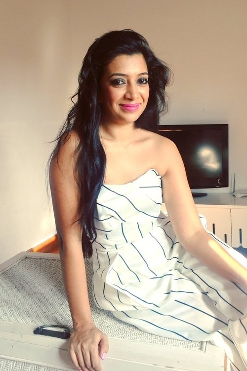 Sachini Ayendra as Menuka / Menu