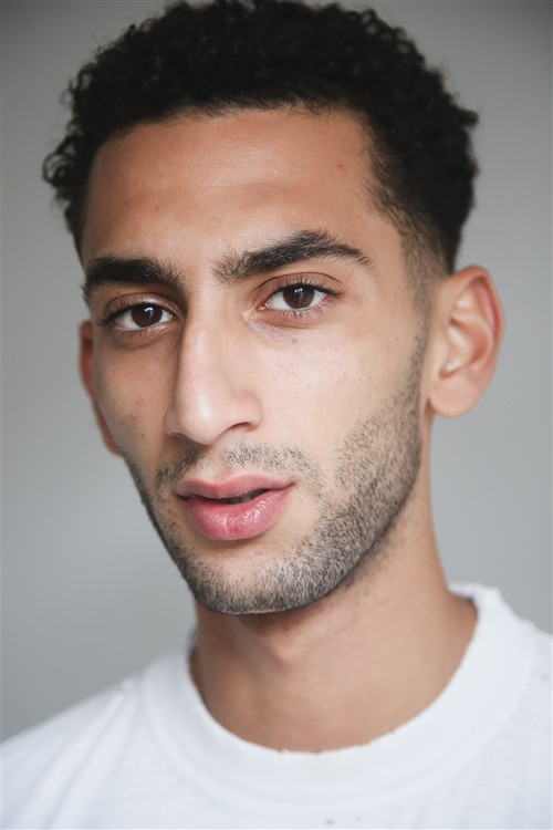 Chad Zem as Le fils de Ryad