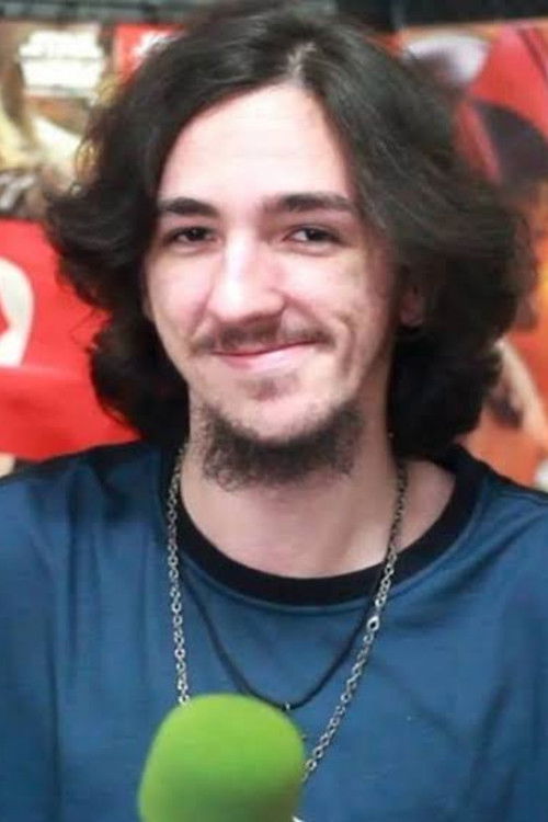 Gabriel de Azevedo as Narrador (voice)