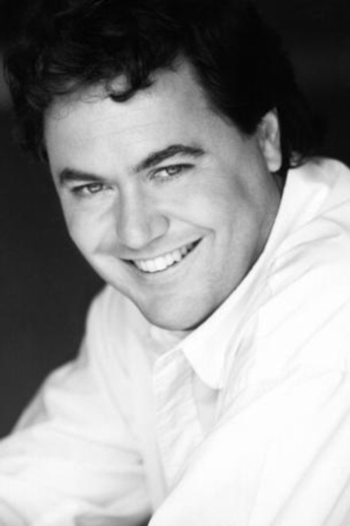 Yves Bélanger as Police Officer