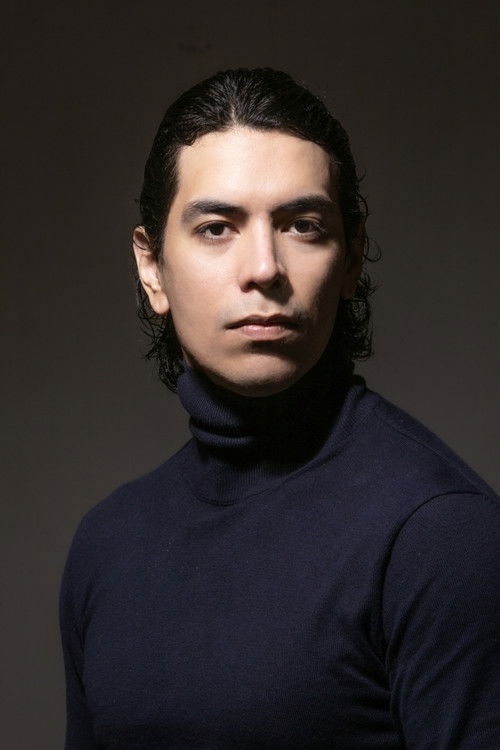 José Eduardo Alvarado as Cliente