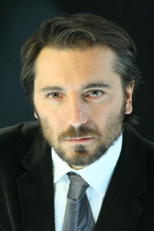 Giuseppe Lorusso as Alex