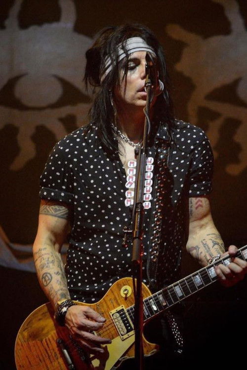 Tommy Henriksen as Self