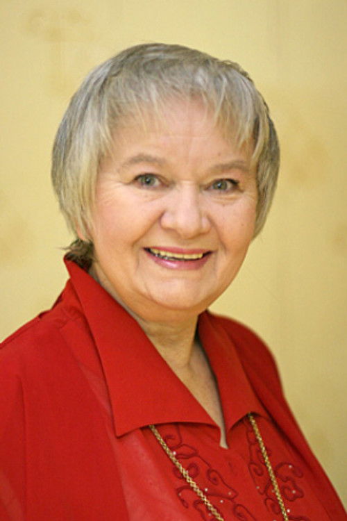 Regina Dombrovskaya as Bit part