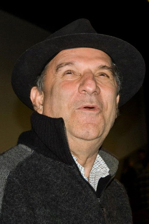 Osmar Santos as Himself (Voice)