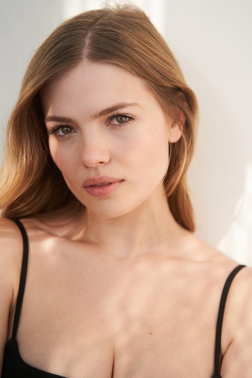 Isabel Hainer as Abby