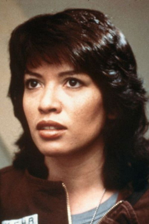 Brie Howard as Maggie