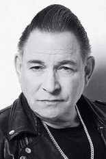 Robert Gordon as Davis