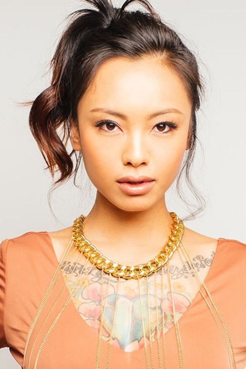 Levy Tran as Vanessa Tran