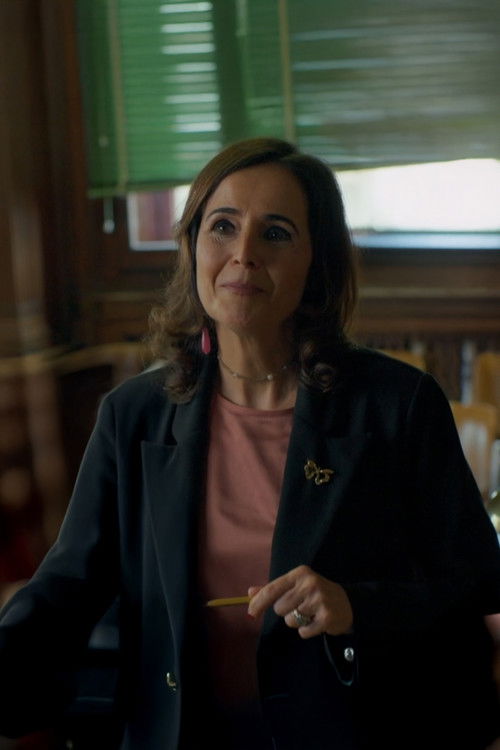 Elena Svalduz as Professoressa Unipd