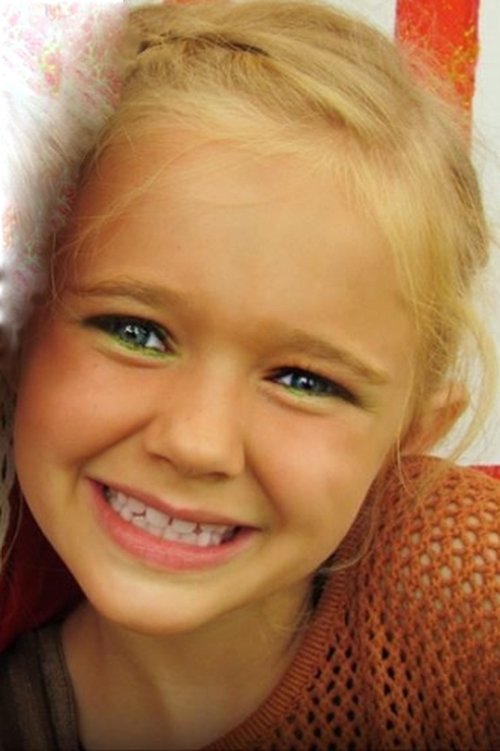 Oksana Zilinskas as Sierra