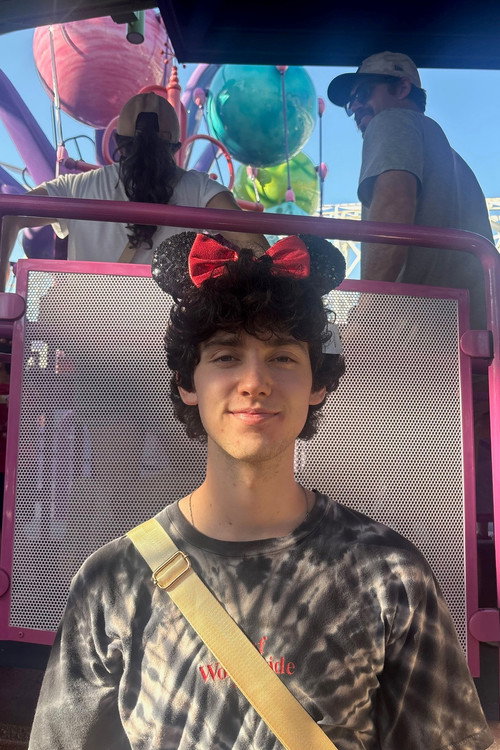 Owen Broghammer as Owen