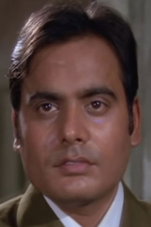 Shiv Kumar as Chandan