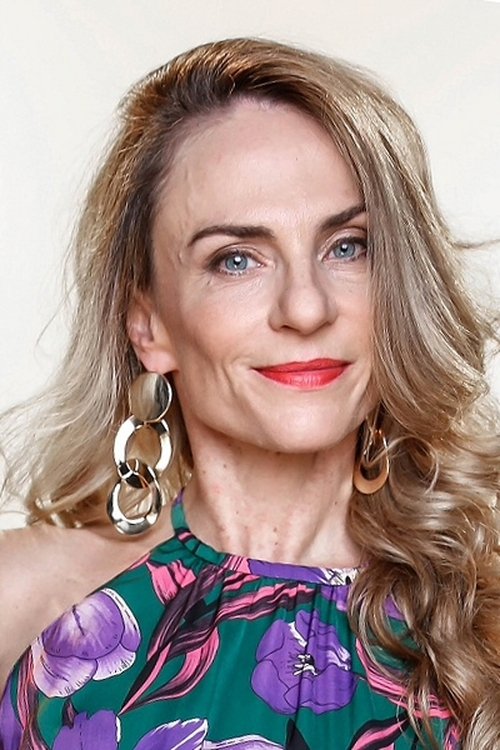 Alessandra Guerzoni as Teresa