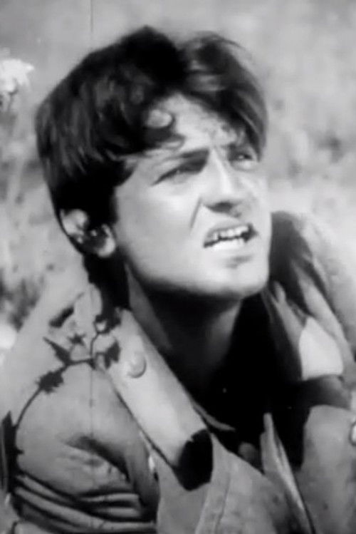 Leonid Klochkov as Commander (uncredited)