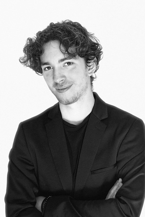 Gautier Bartoli as L'amateur