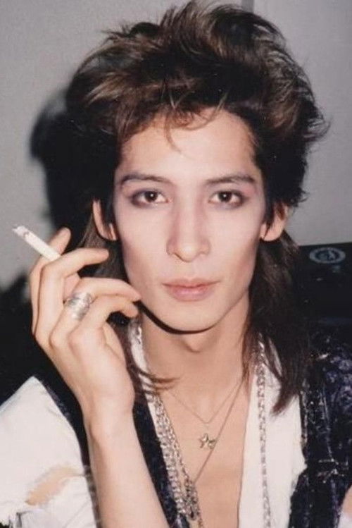 Issay as Kaworu Niji