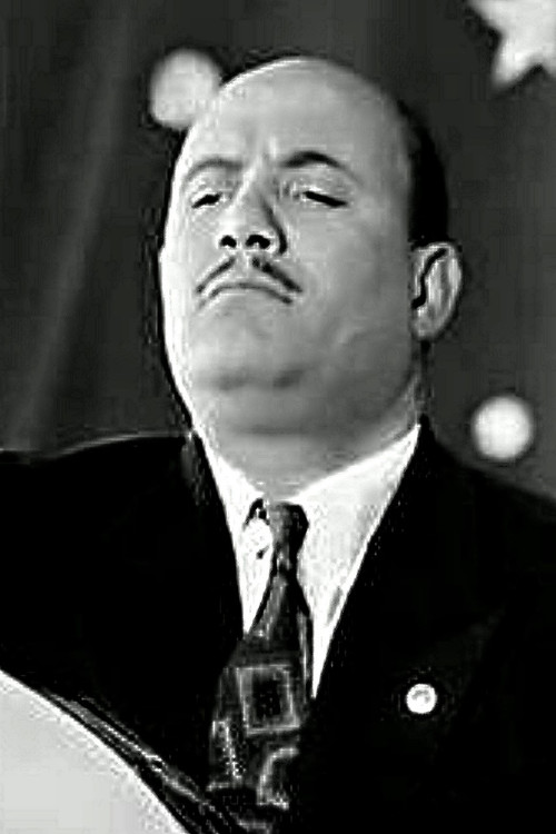 Salah Abdelhamid as مطرب الخماره