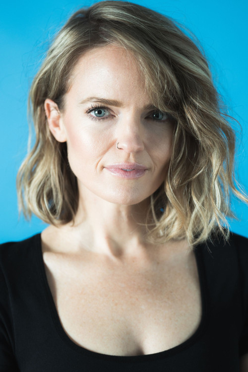 Kiley B. Moore as Kelly