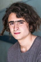 Joaquim Waddington as Dimas