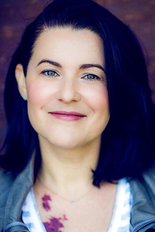 Molly Gazay as Agent