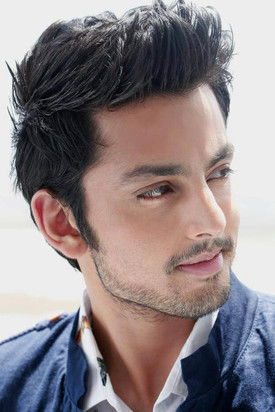 Himansh Kohli as Aakash Patel