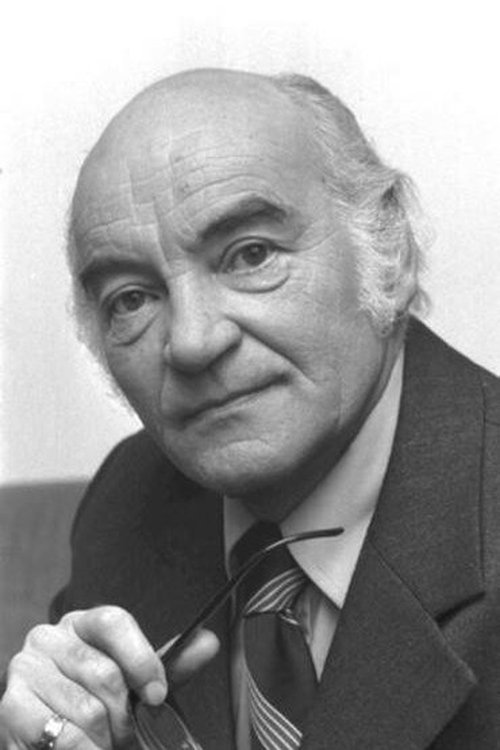 Ignacy Machowski as Szymański