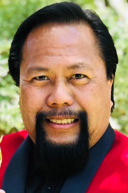 Bill Victor Arucan as Detective George Skully