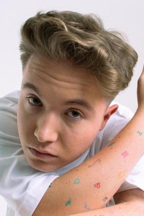 Alfa as Cantante karaoke