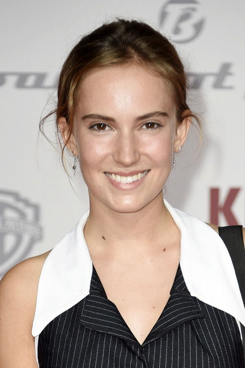 Tara Fischer as Sophie Steinhoff