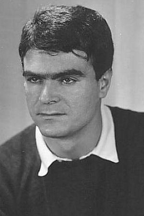 Elio Polimeno as Uomo del treno