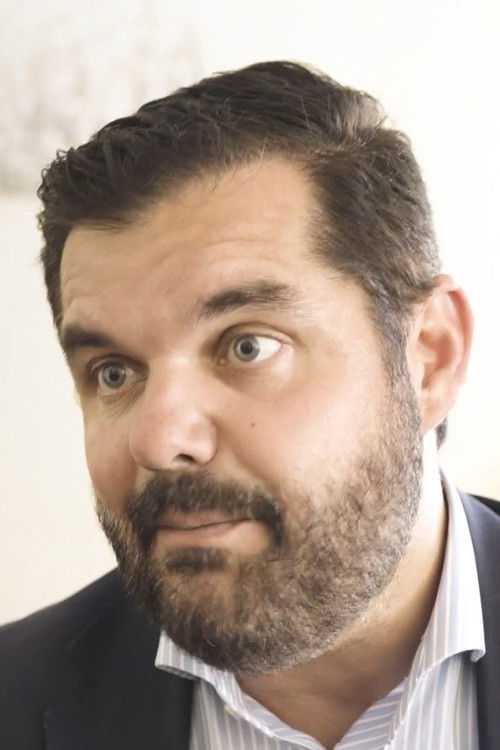 Luis María Pardo as Abogado y Presidente de Iustitia Europa