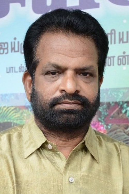 Yaar Kannan as Advocate Pazhani