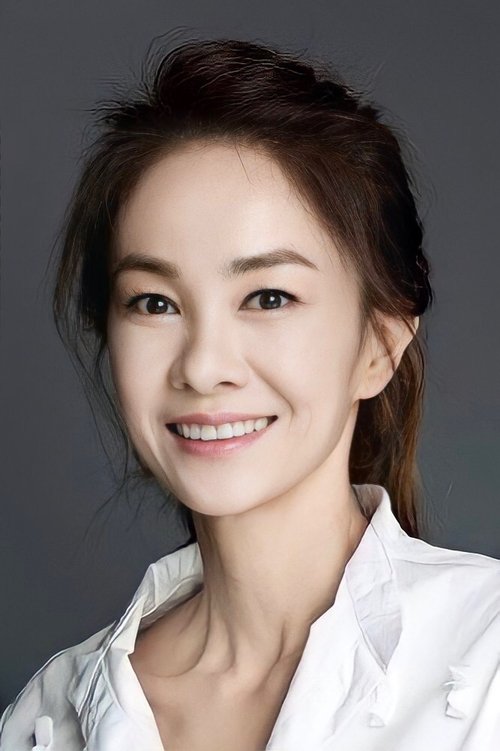 Jang Yoon-jung as Dr Park Ji-Young