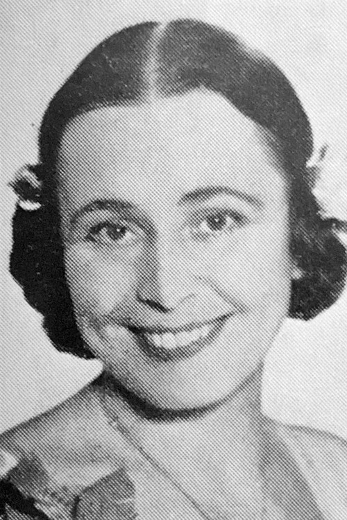 Märta Ottoson as kvinna på midsommarfesten