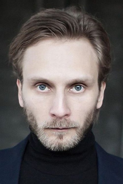 Marek Kossakowski as Damian