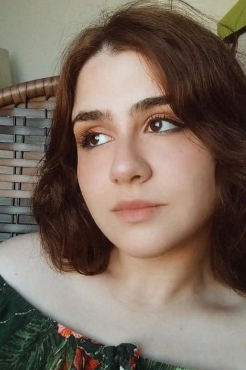 Laís Queiroz Torres as Thamy