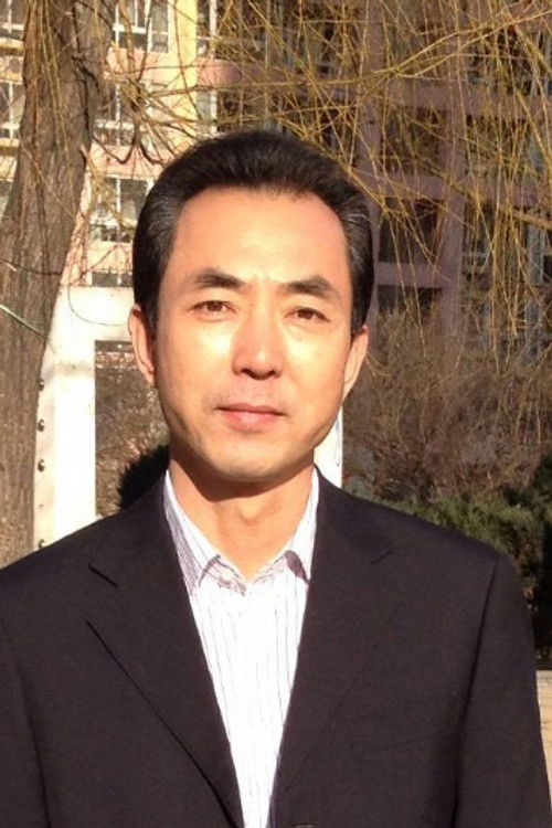 Lu Jian Wei as Song Chi's Father