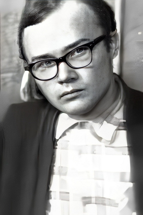 Boris Shadurskiy as Kolya Tkachenko