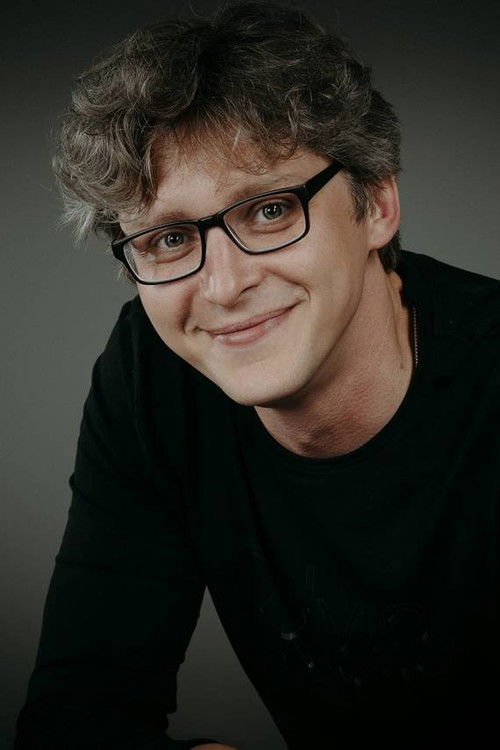 Ruslan Gerasimenko as Raistlin Majere