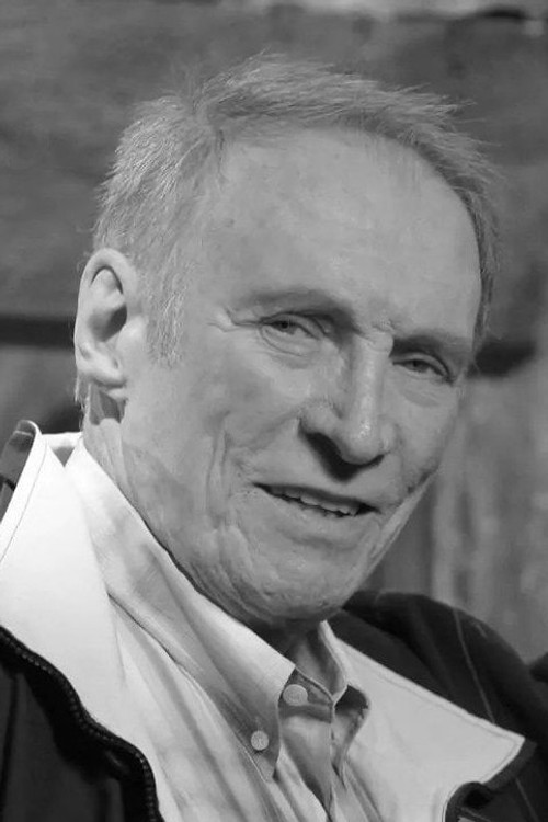 Aubert Pallascio as Renner (as Louis Aubert)